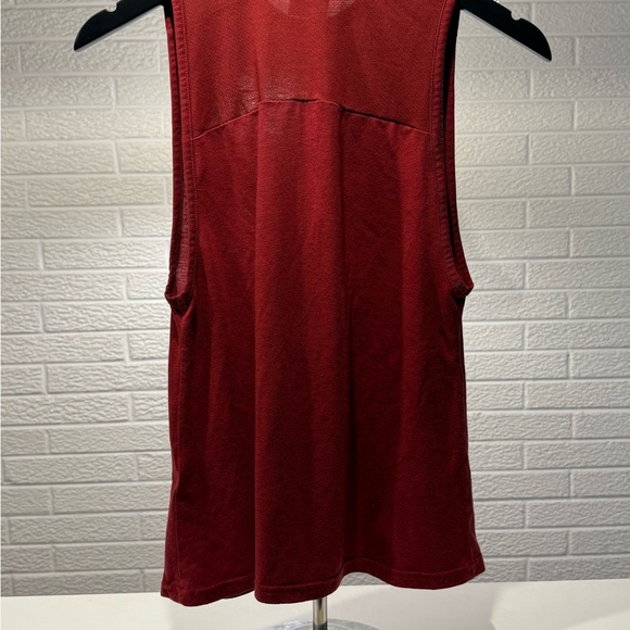 Gymshark Red Tank Top for Active Comfort - Picture 3 of 4